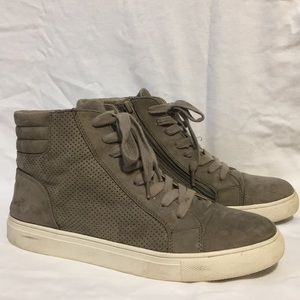 Steve Madden “Demmie” sneakers